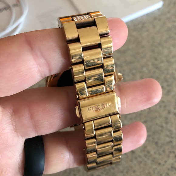 Rose Gold Fossil SmartWatch